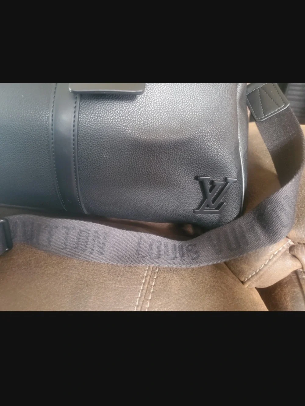 Louis Vuitton Black Leather Duffel with Detachable Logo Strap - Picture 3 of 6